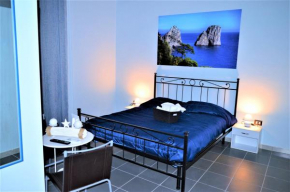 Гостиница Napoli Station B&B  Неаполь